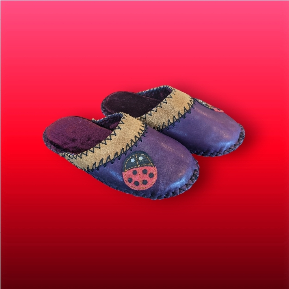 Kids Handmade Leather Slippers - Picture 2 of 8